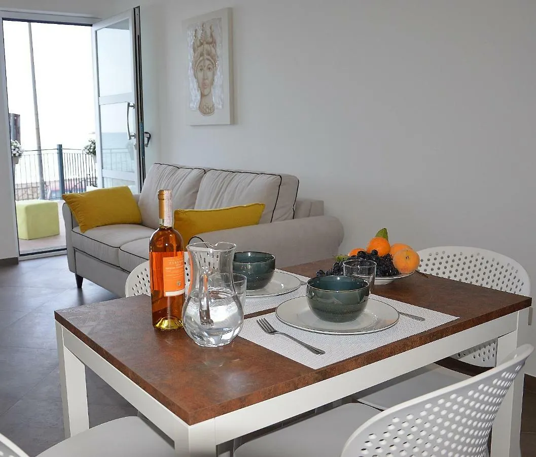 Zi Dima Apartments Giardini Naxos Italia
