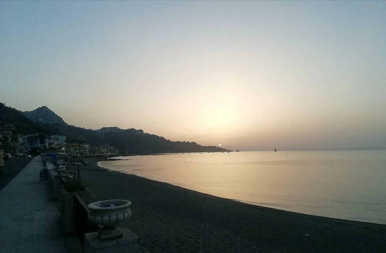 Zi Dima Apartments Giardini Naxos Italy